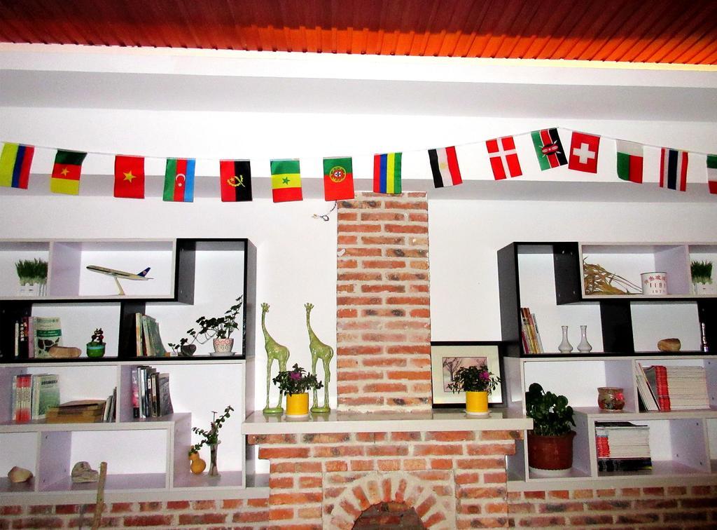 25°C Four Season Youth Hostel Qingdao Exterior photo