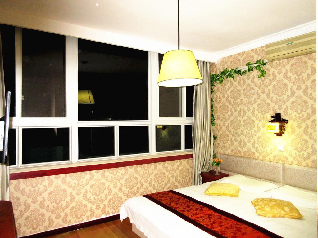 25°C Four Season Youth Hostel Qingdao Room photo