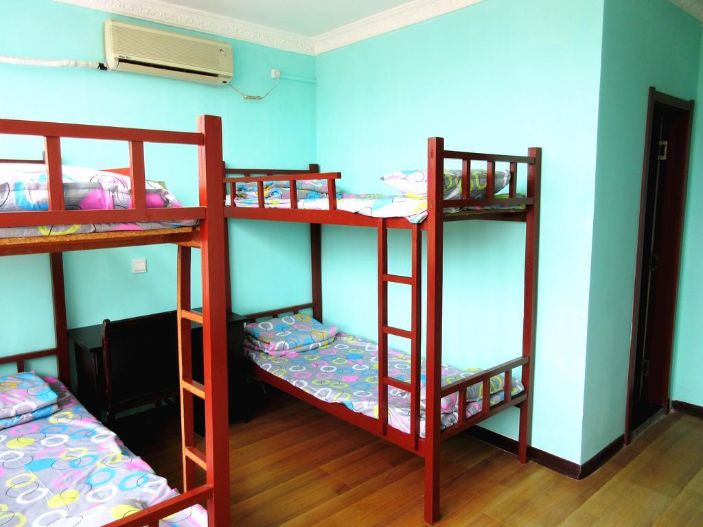 25°C Four Season Youth Hostel Qingdao Room photo