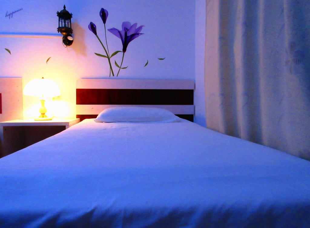 25°C Four Season Youth Hostel Qingdao Room photo