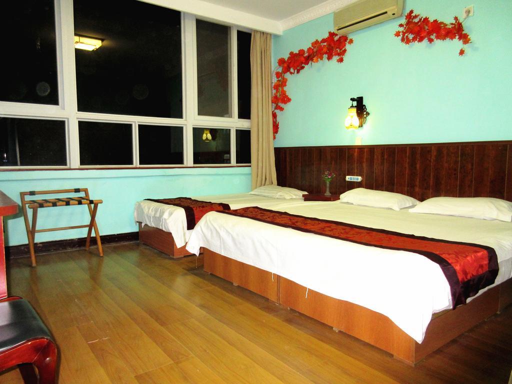 25°C Four Season Youth Hostel Qingdao Exterior photo