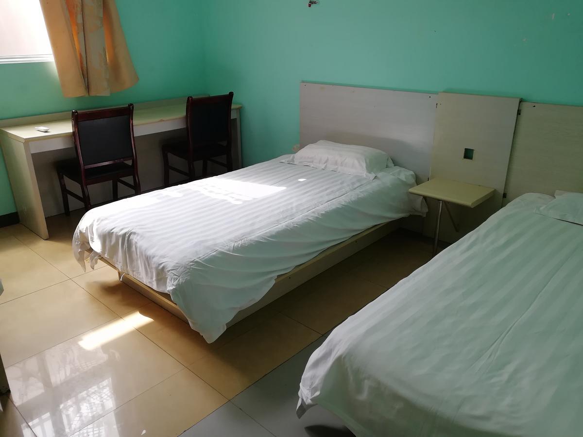 25°C Four Season Youth Hostel Qingdao Exterior photo